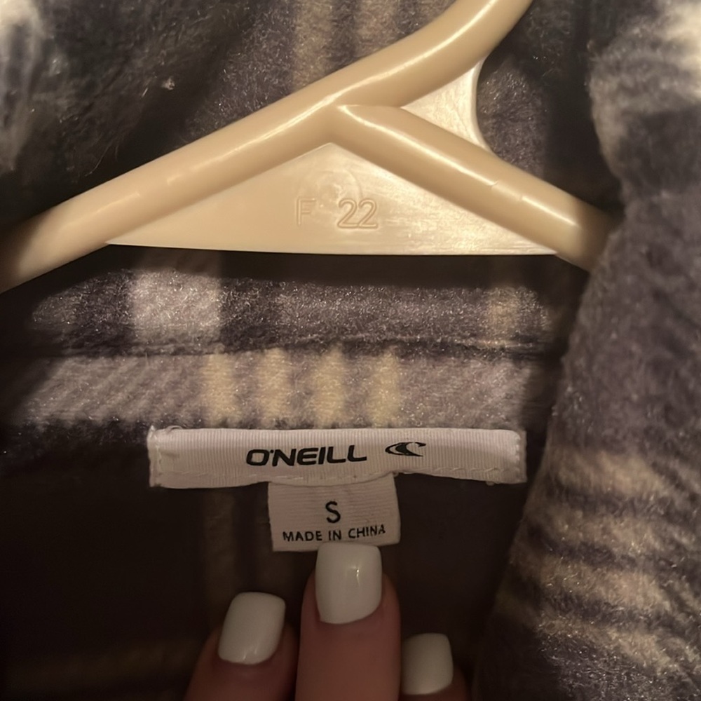 O’Neill Shacket. Size Small - Picture 3 of 3